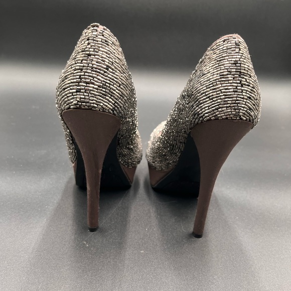 ZIGI NY grey satin lower platform with beaded upper closed round toe heels - Picture 6 of 8